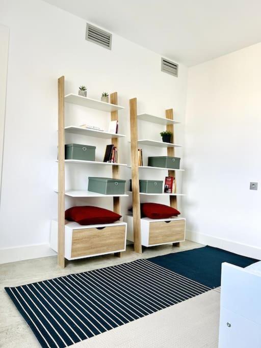 Moderno Y Completo Apartamento Frente Al Mar Málaga Eksteriør billede